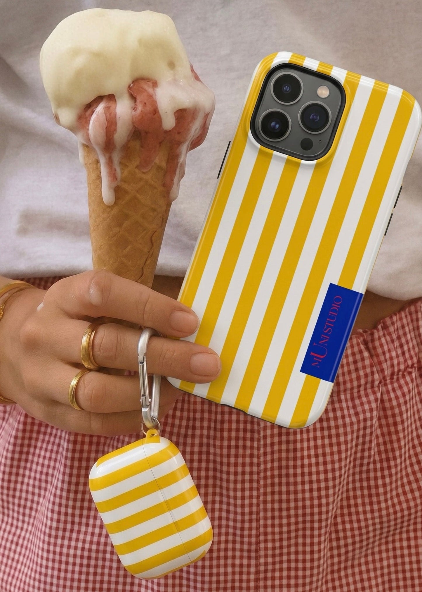 Muni Studio LEMON CAKE Tough Phone Case – color match